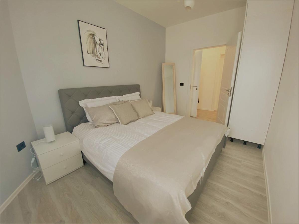 Cozy Central Tirana Apartments Luaran gambar